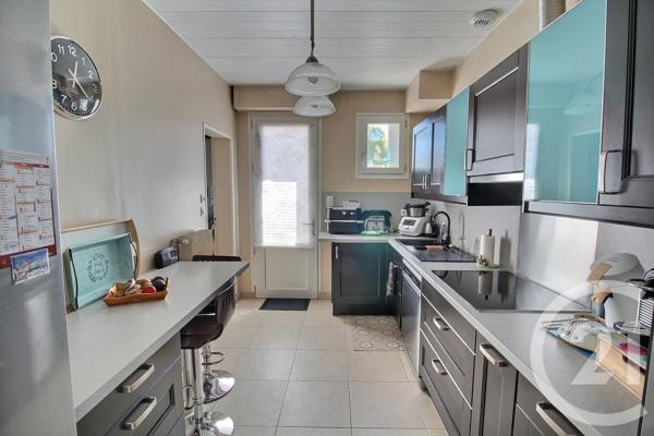 Maison à vendre  4 pièces - 84,34 m 2   PESSAC  - 33
