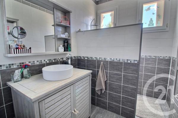 Maison à vendre  4 pièces - 84,34 m 2   PESSAC  - 33