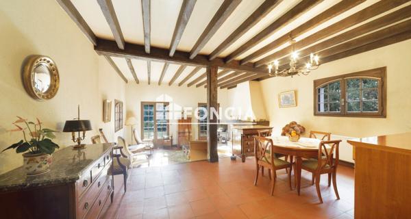 À vendre Maison 6 pièces 218 m² - Oloron-sainte-marie 64400