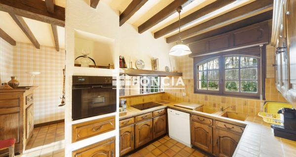 À vendre Maison 6 pièces 218 m² - Oloron-sainte-marie 64400