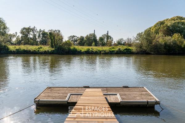 Maison contemporaine rénovée en bord de Seine avec accès et ponton privatifs