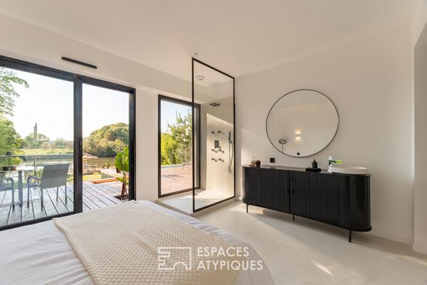 Maison contemporaine rénovée en bord de Seine avec accès et ponton privatifs