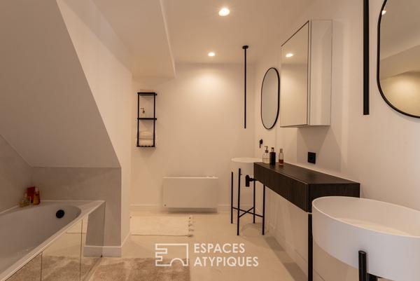 Maison contemporaine rénovée en bord de Seine avec accès et ponton privatifs