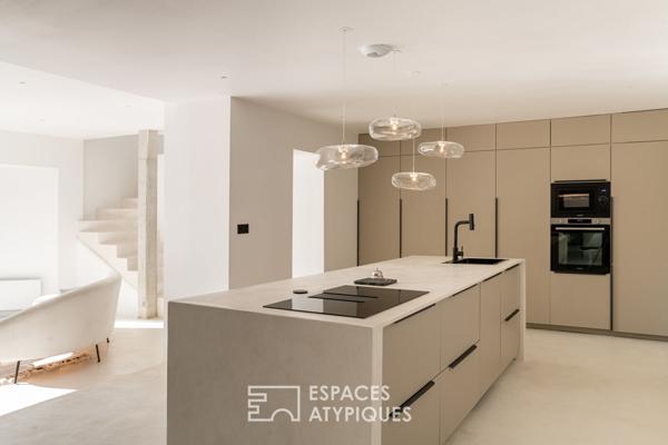 Maison contemporaine rénovée en bord de Seine avec accès et ponton privatifs