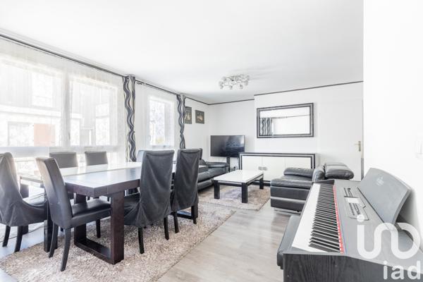 Appartement à vendre 4 pièces 81 m² Évry