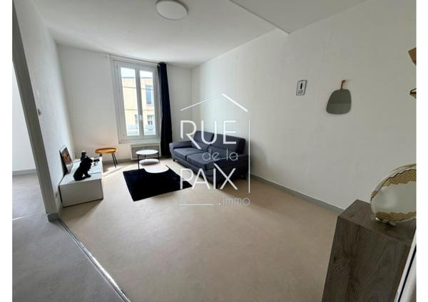 79300 BRESSUIRE Appartement T3 en plein centre-ville BRESSUIRE