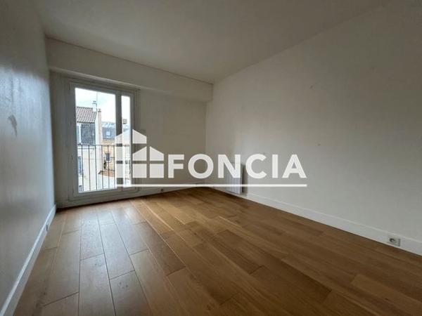 Location Appartement 4 pièces 89.78 m² - 6 RUE DE LA LIBERTE Chatou 78400
