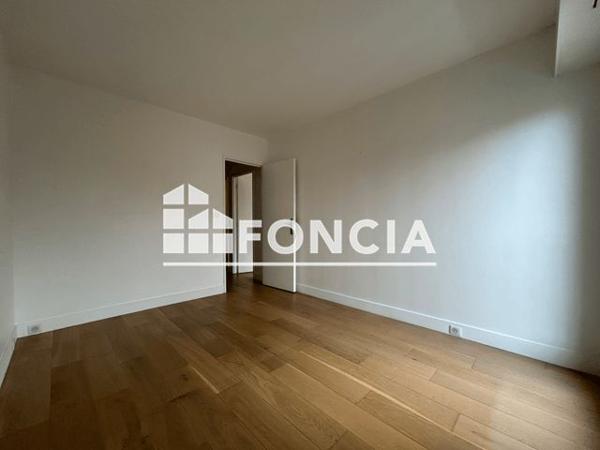 Location Appartement 4 pièces 89.78 m² - 6 RUE DE LA LIBERTE Chatou 78400