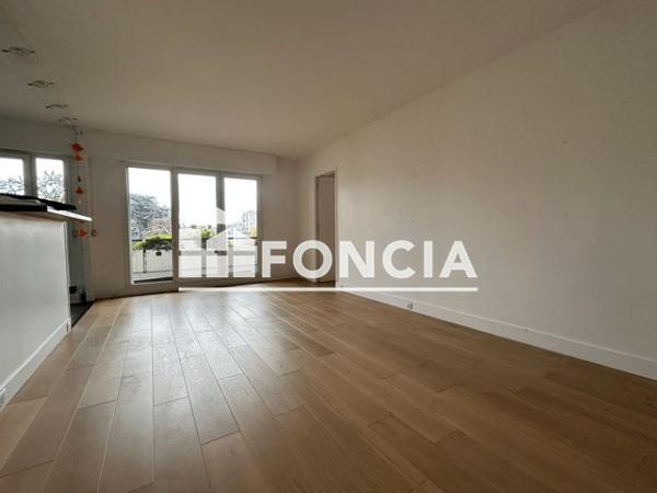 Location Appartement 4 pièces 89.78 m² - 6 RUE DE LA LIBERTE Chatou 78400