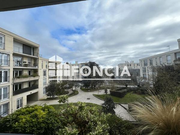 Location Appartement 4 pièces 89.78 m² - 6 RUE DE LA LIBERTE Chatou 78400