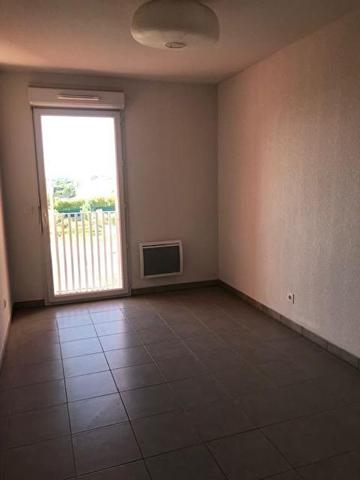 F3 Climatisé de 63 m2 + BALCON + 2 places de parking