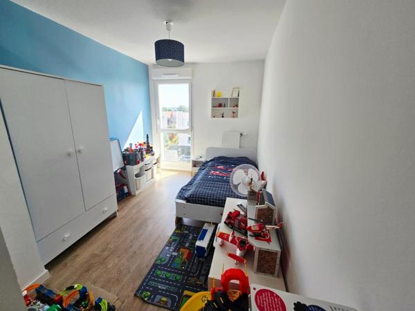 T5 récent de 96 m² avec grande terrasse et garage fermé