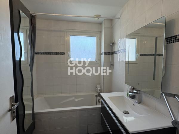 MAISON À LOUER DE 5 PIÈCES DE 101,50 M²