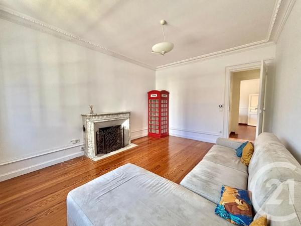 Appartement F4 à vendre  4 pièces - 90,67 m 2   DEAUVILLE  - 14