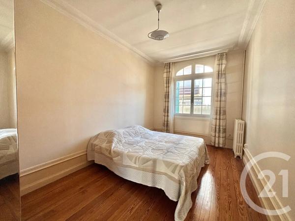 Appartement F4 à vendre  4 pièces - 90,67 m 2   DEAUVILLE  - 14