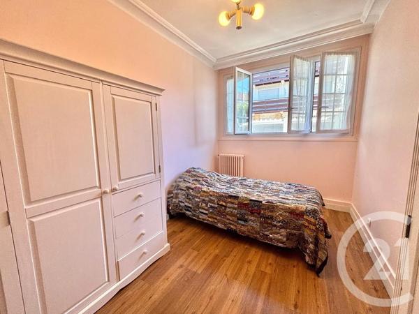 Appartement F4 à vendre  4 pièces - 90,67 m 2   DEAUVILLE  - 14