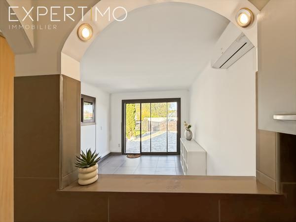 Lunel (34400) Villa de type T4 rénovée de Plain- Pied + 1 Studio + Piscine + 2 Garages