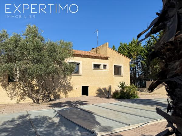 Lunel (34400) Villa de type T4 rénovée de Plain- Pied + 1 Studio + Piscine + 2 Garages