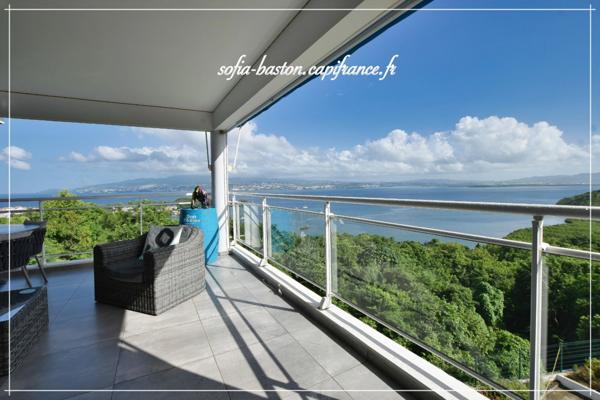 Les Trois-Îlets (972) Appartement T4 de prestige - Vue mer panoramique, loggia 30m2 avec spa et parkings couverts dans résidence sécurisée.