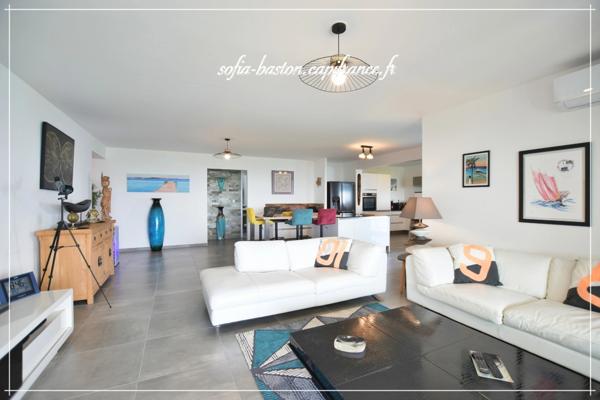 Les Trois-Îlets (972) Appartement T4 de prestige - Vue mer panoramique, loggia 30m2 avec spa et parkings couverts dans résidence sécurisée.