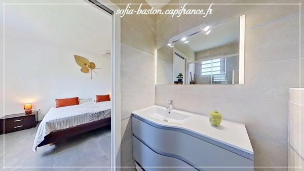 Les Trois-Îlets (972) Appartement T4 de prestige - Vue mer panoramique, loggia 30m2 avec spa et parkings couverts dans résidence sécurisée.