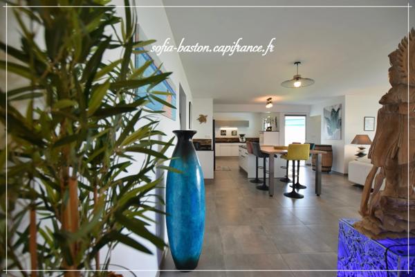 Les Trois-Îlets (972) Appartement T4 de prestige - Vue mer panoramique, loggia 30m2 avec spa et parkings couverts dans résidence sécurisée.