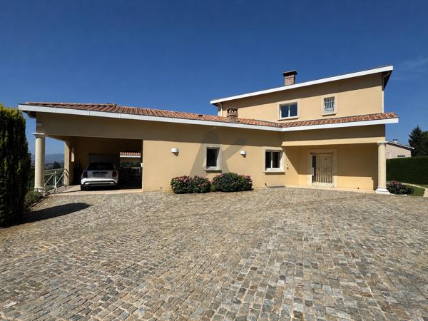 Maison familiale LIMONEST avec vue panoramique