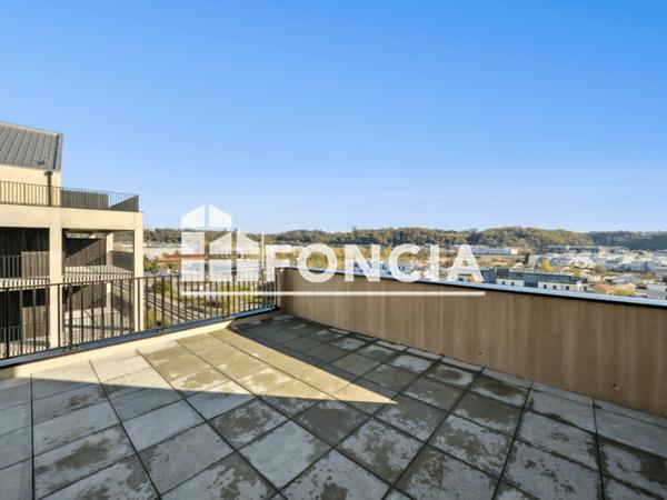 Location Appartement 5 pièces 160.2 m² - 194 / 196 RUE DES QUEYRIES Bordeaux 33100