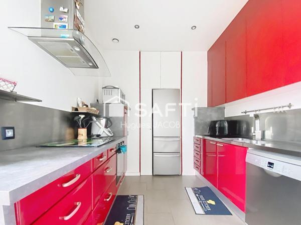 Charmante maison en pierre avec 4 chambres, un garage et terrasse