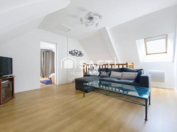 Charmante maison en pierre avec 4 chambres, un garage et terrasse