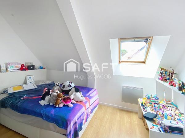 Charmante maison en pierre avec 4 chambres, un garage et terrasse