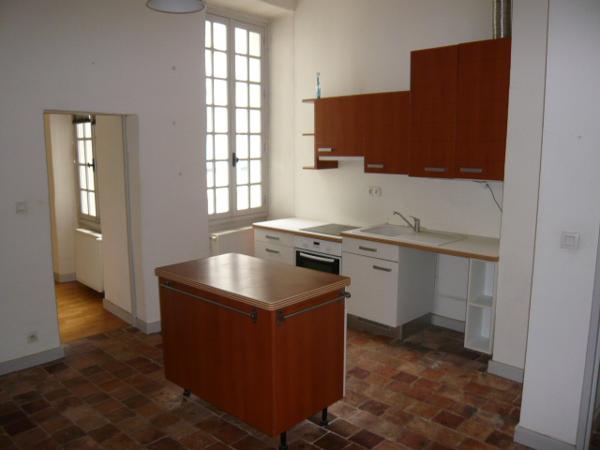 PROCHE CHU T2,  
Nantes 44000