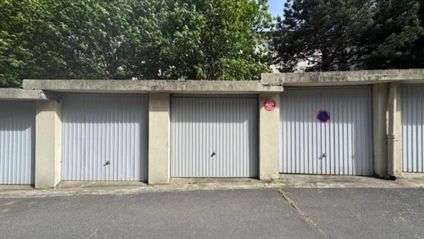 Box  à vendre CHATILLON (92) - Centre de Châtillon – à deux pas du Tramway T6