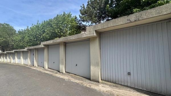 Box  à vendre CHATILLON (92) - Centre de Châtillon – à deux pas du Tramway T6
