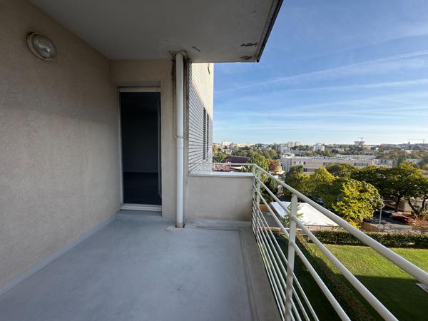 Appartement 2 pièces 50.84 m2 - Saint Germain en Laye Loyer 1 150 €/mois charges comprises **  - Référence  18719