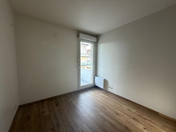 Appartement 2 pièces 50.84 m2 - Saint Germain en Laye Loyer 1 150 €/mois charges comprises **  - Référence  18719