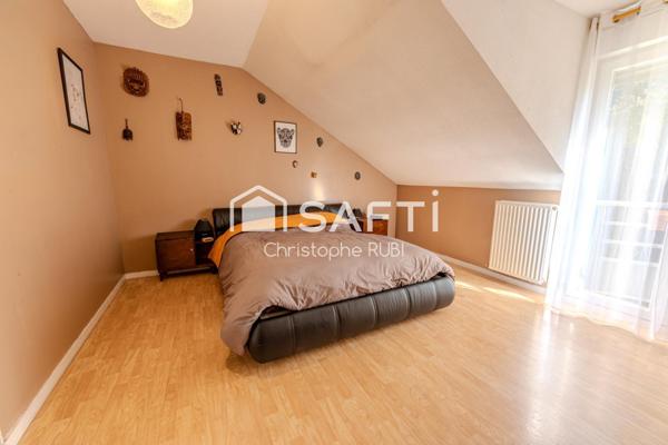 Maison - 5 pièces - 104 m2 -