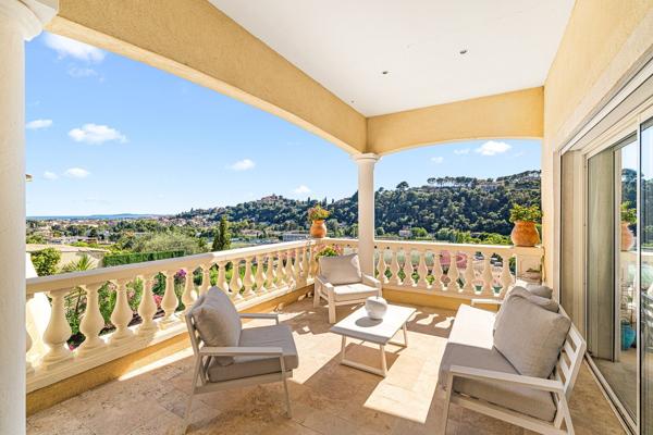 Vente Bastide Cagnes-sur-Mer 5 Pièces 200 m²