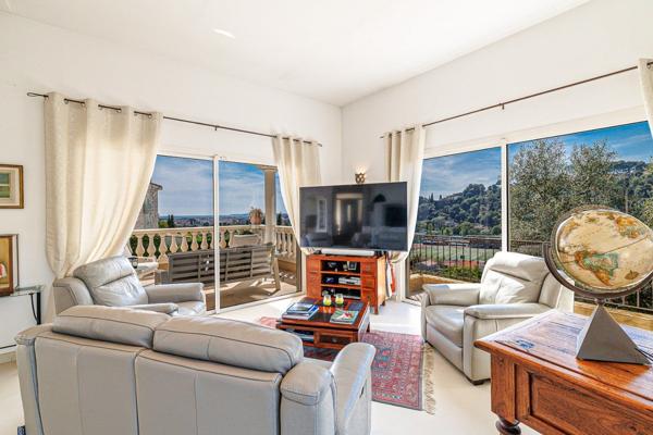 Vente Bastide Cagnes-sur-Mer 5 Pièces 200 m²
