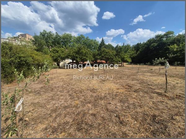 Maison à LA VERDIERE, 83560 - 14 pièces 363m²