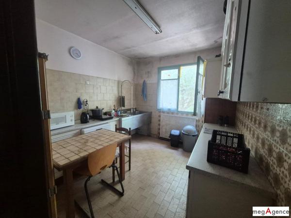 Maison à LA VERDIERE, 83560 - 14 pièces 363m²