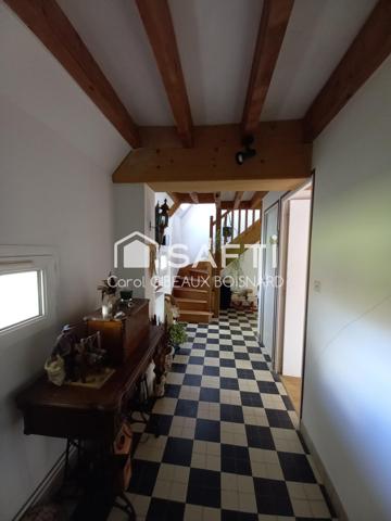 Longère 5 chambres et bureau avec double garage et terrain