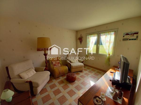 Longère 5 chambres et bureau avec double garage et terrain