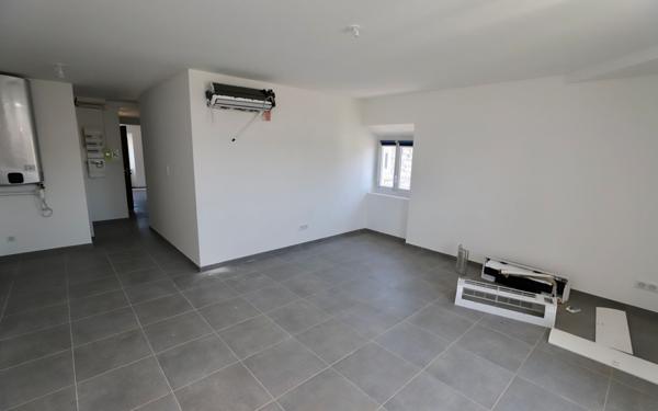 Appartement à vendre    3 pièces • 49,10 m2    Ruoms