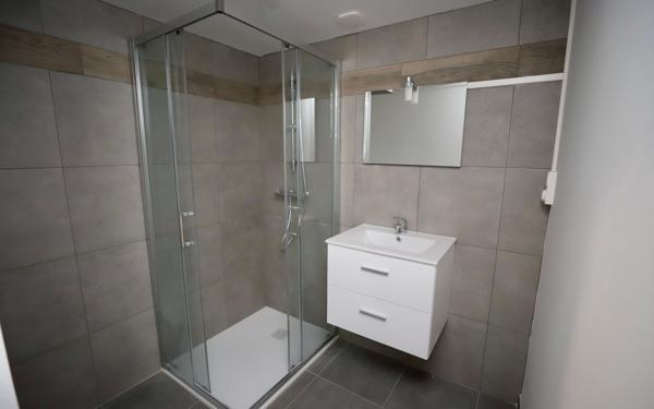 Appartement à vendre    3 pièces • 49,10 m2    Ruoms