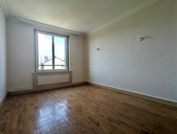 Offre de rentrée HONORAIRES -50% Appartement - T3 avec cave - Clermont-Province Offre de rentrée HONORAIRES -50% Appartement – T3 avec cave