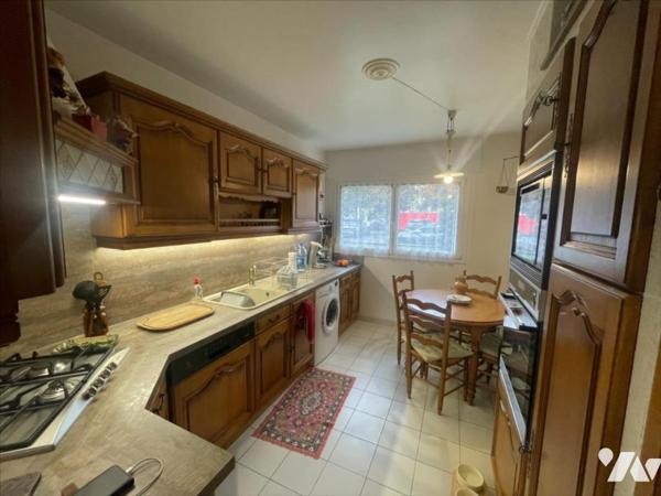 CAEN NORD APPARTEMENT 5 PIECES TRES BON ETAT EN REZ DE JARDIN