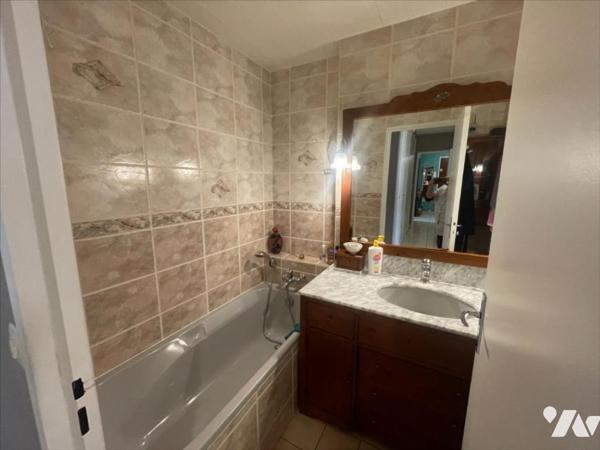 CAEN NORD APPARTEMENT 5 PIECES TRES BON ETAT EN REZ DE JARDIN