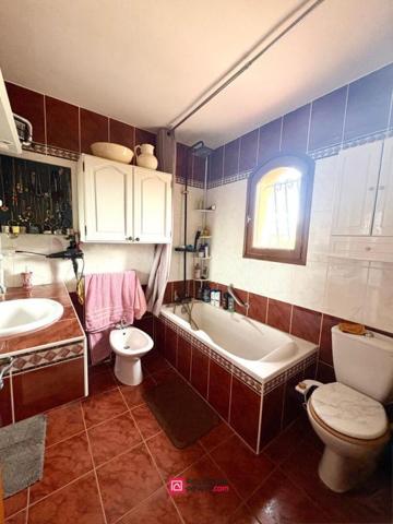 Villa Familiale à Château Arnoux Saint Auban 7 pièce(s) 220 m2