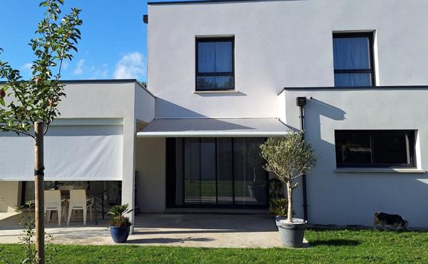 CONTEMPORAINE SURZUR CENTRE 155 m2- 4 chambres- Garage